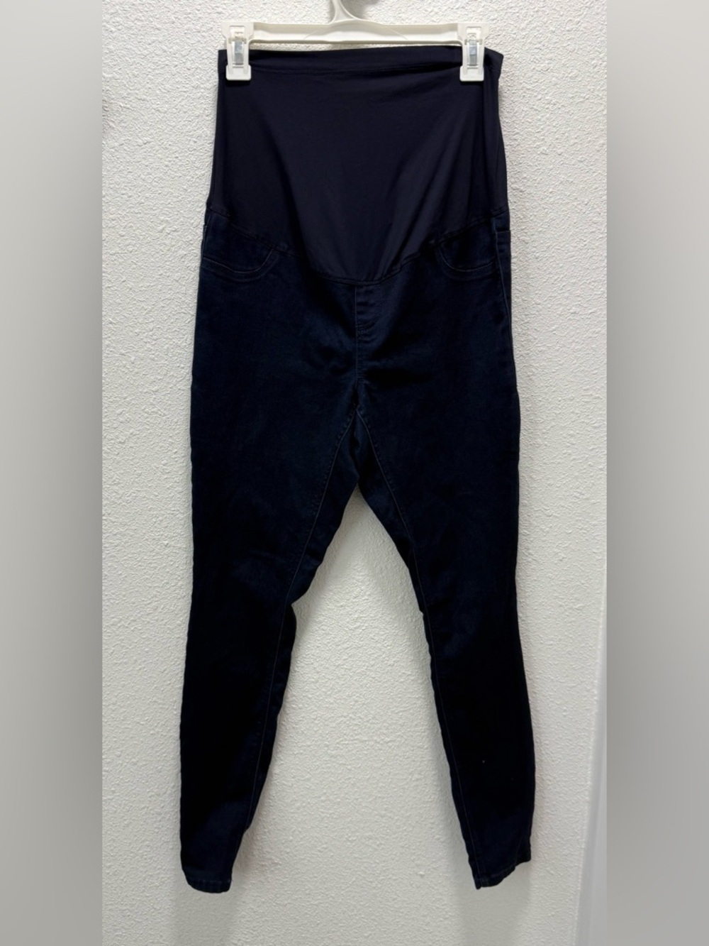 Great Expectations Navy Blue Skinny Leg Maternity Jeans Sz( 4-6)